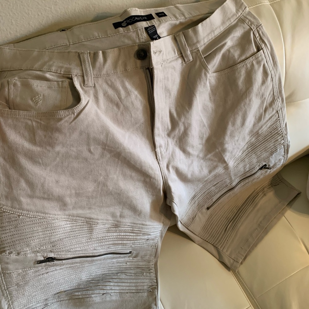 Men’s beige shorts Roca Wear